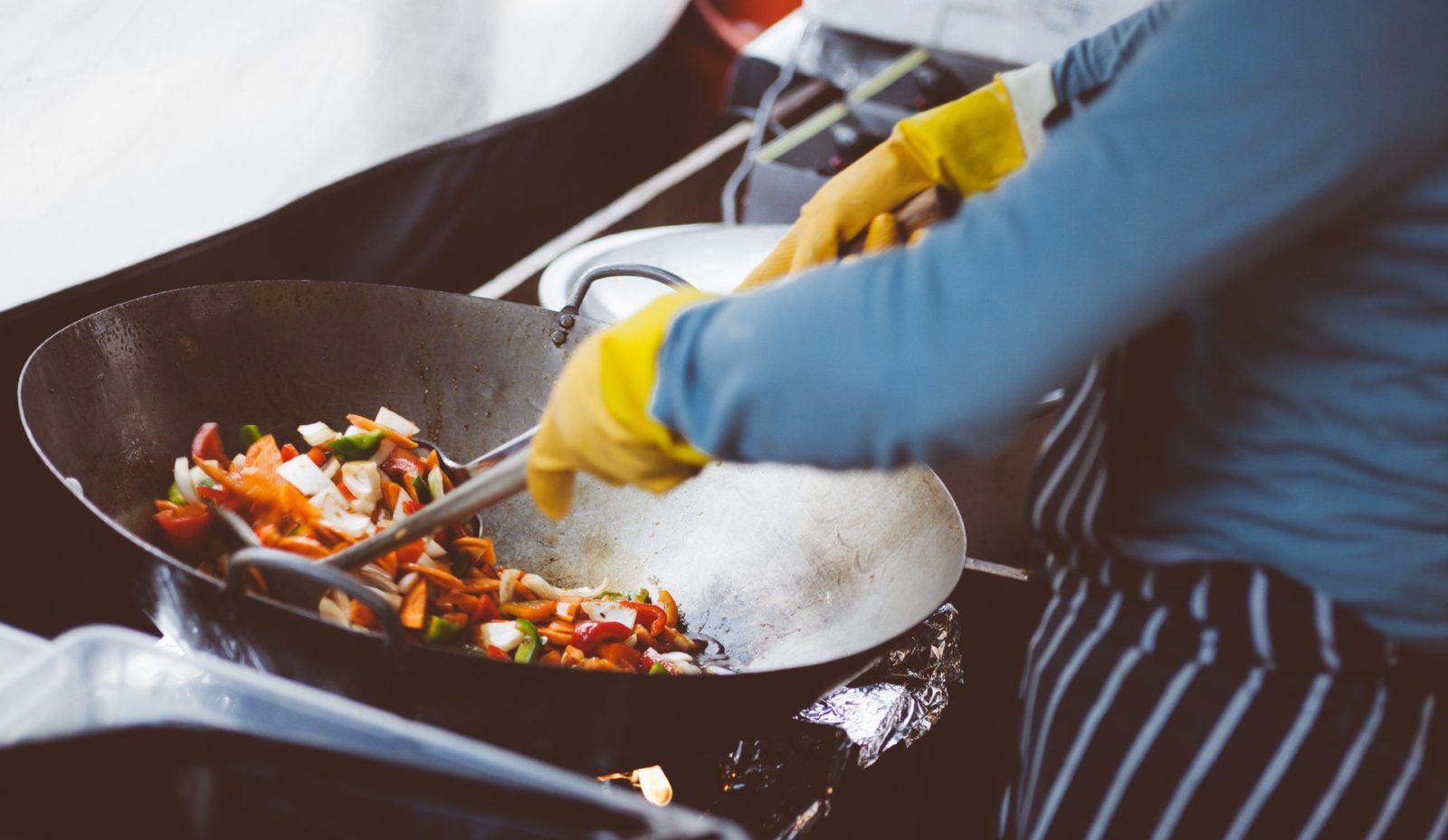 Filmes que envolvem gastronomia: 8 opções para inspirar a cozinhar. Foto/Reprodução: Clem Onojeghuo no Pexels